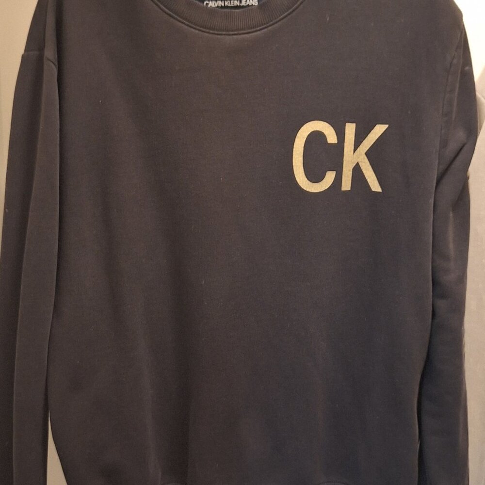 Calvin Klein - Picture 3 of 3